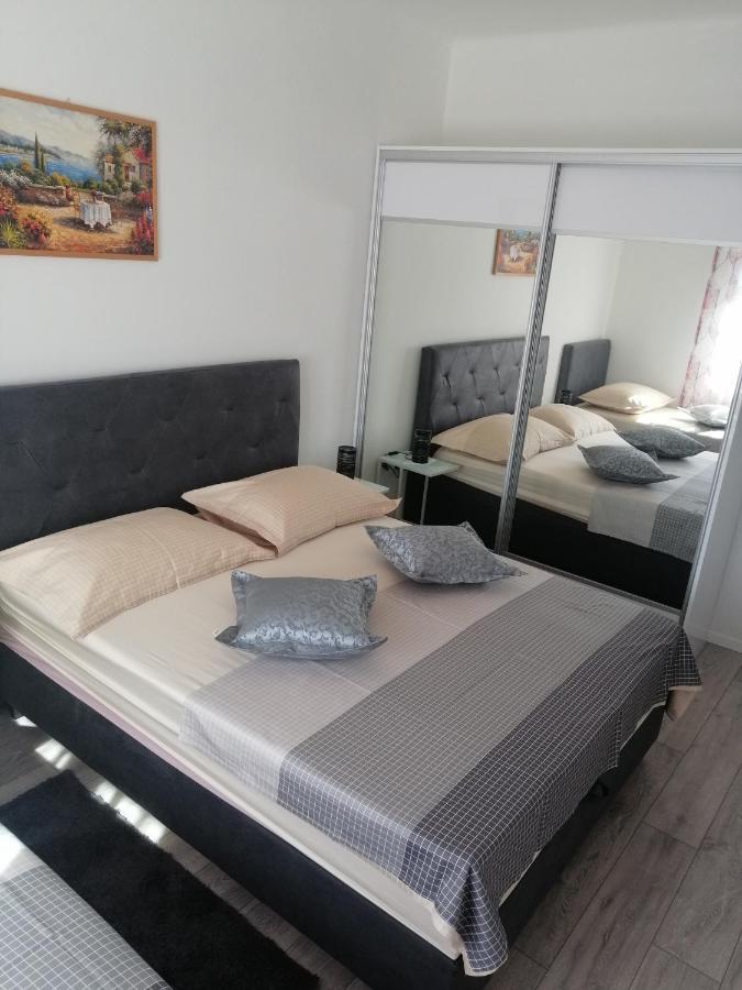 Apartment All 4 You Σπλιτ Εξωτερικό φωτογραφία